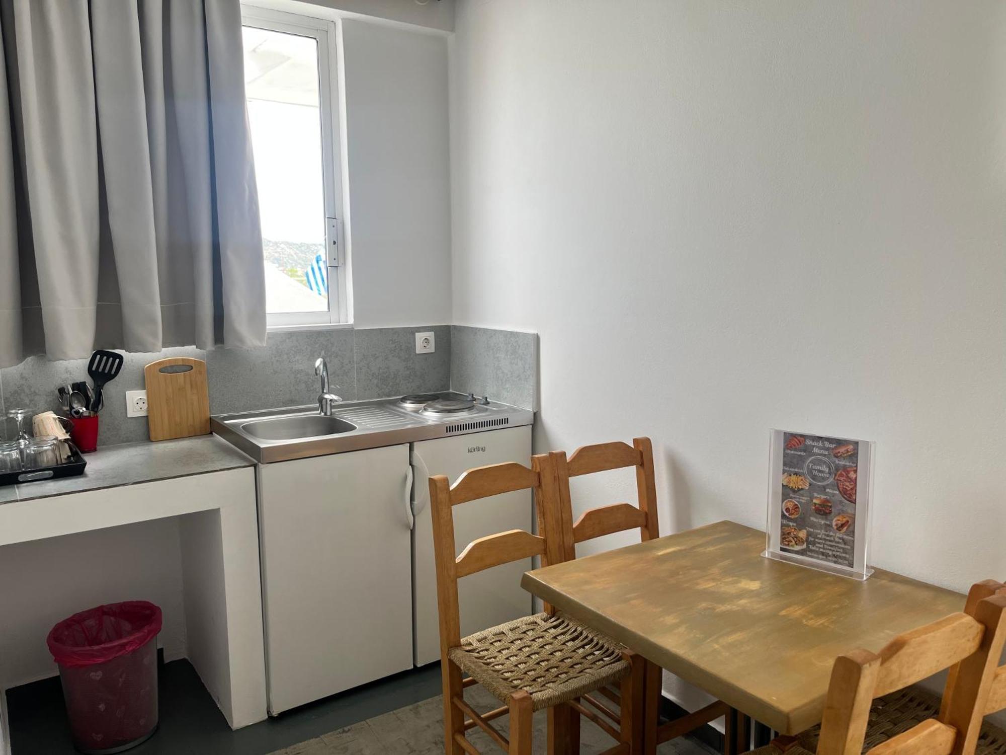 Family House Faliraki Studios Apartments Экстерьер фото